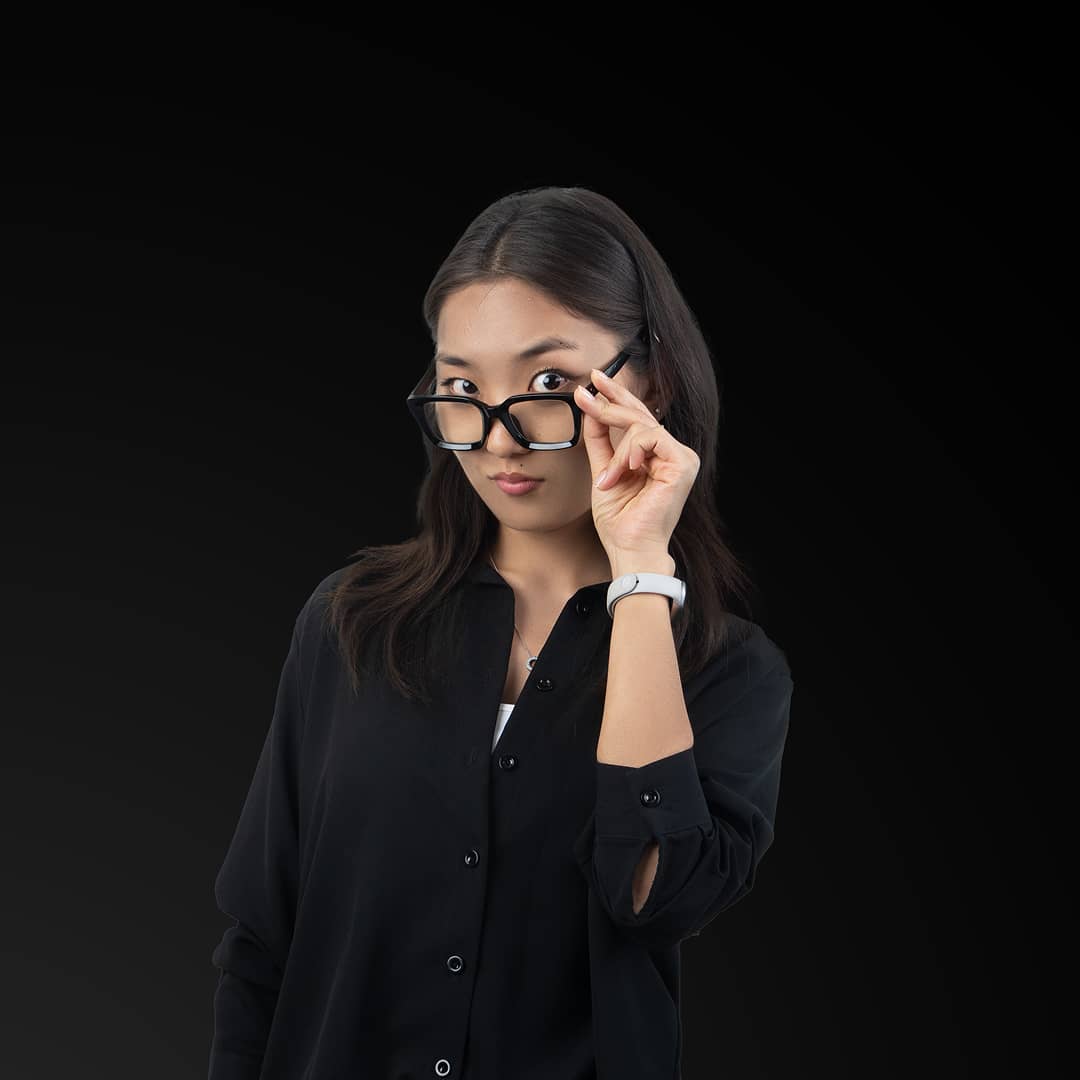 Suvd-Erdene pose image